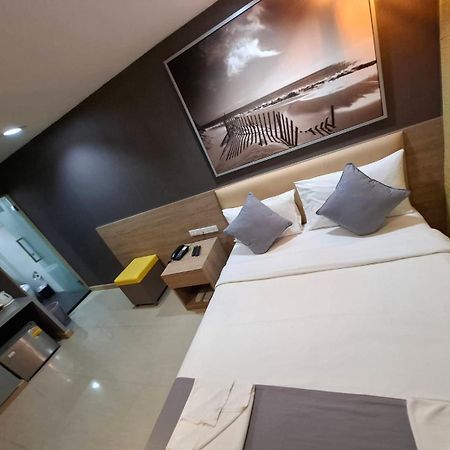 Pratunam19 Hotel กรุงเทพมหานคร ภายนอก รูปภาพ