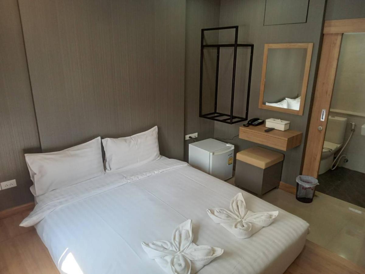 Pratunam19 Hotel กรุงเทพมหานคร ภายนอก รูปภาพ