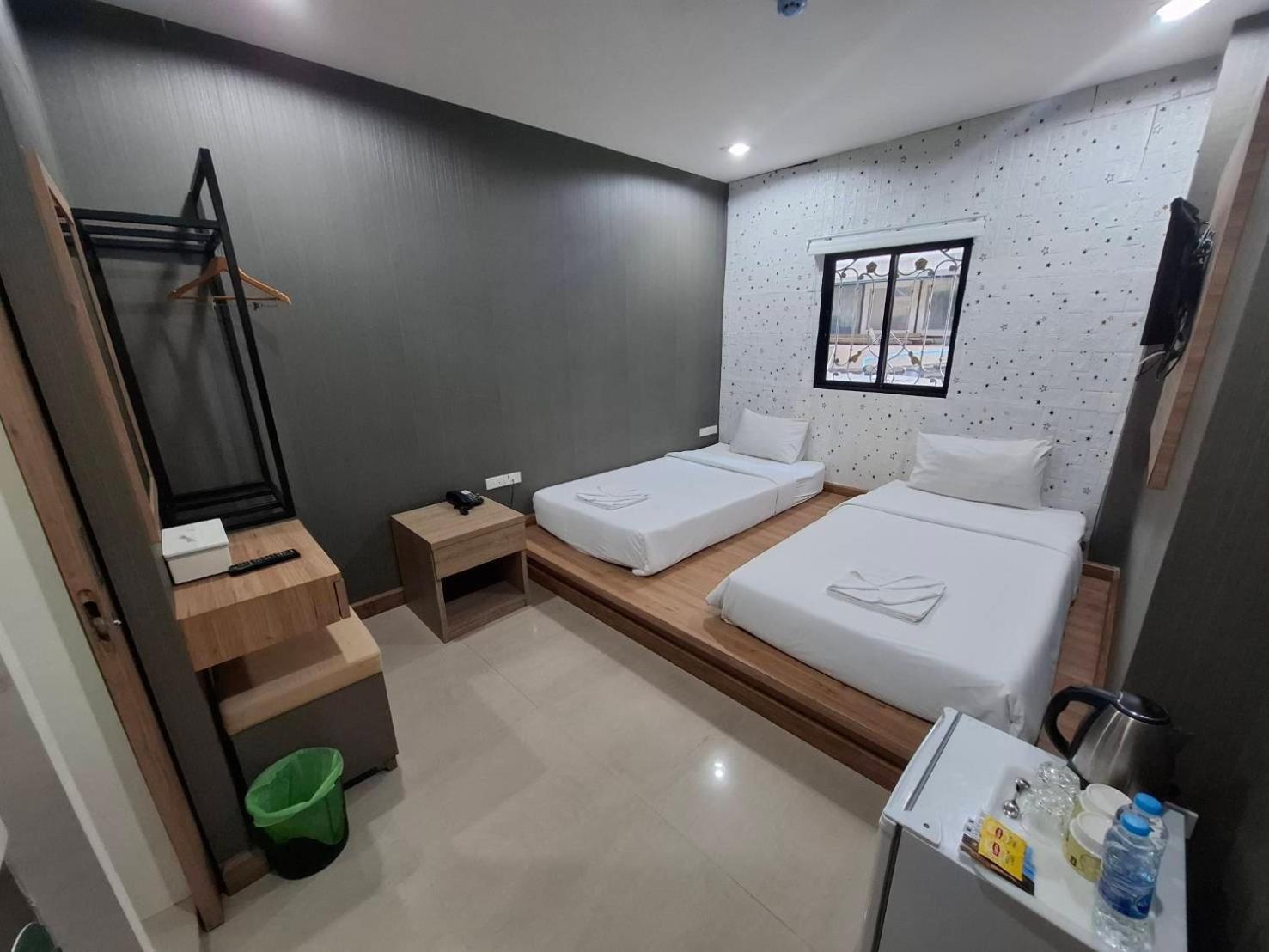 Pratunam19 Hotel กรุงเทพมหานคร ภายนอก รูปภาพ