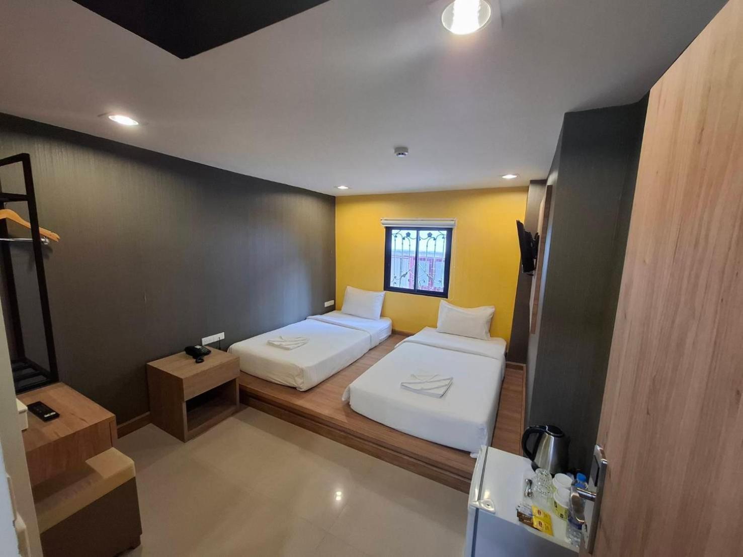 Pratunam19 Hotel กรุงเทพมหานคร ภายนอก รูปภาพ