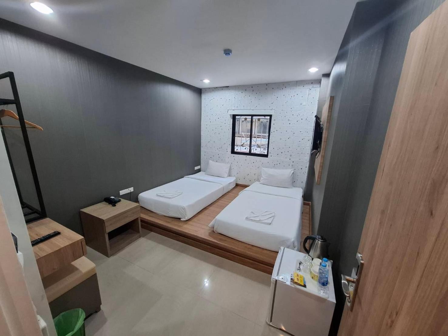 Pratunam19 Hotel กรุงเทพมหานคร ภายนอก รูปภาพ