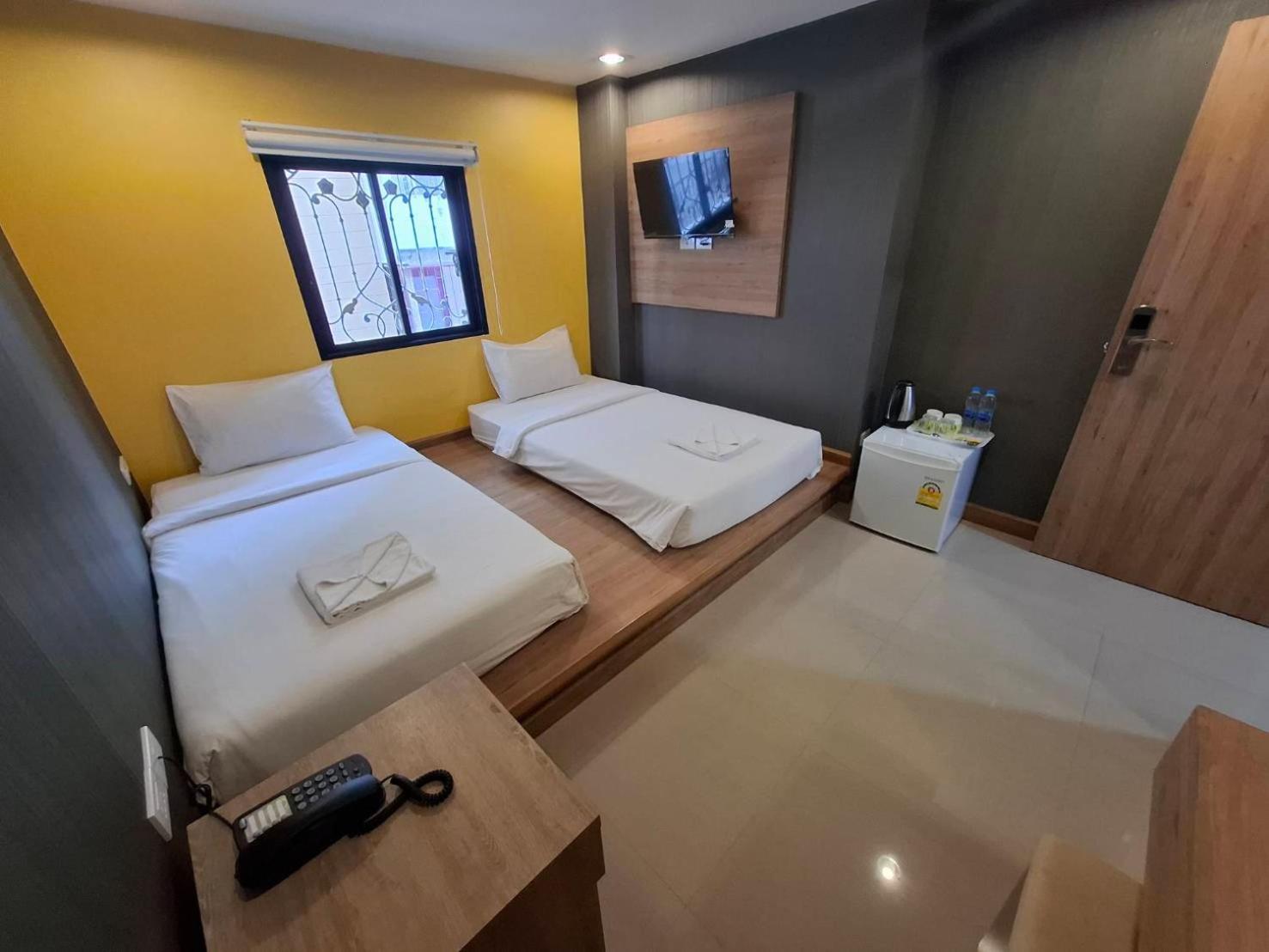 Pratunam19 Hotel กรุงเทพมหานคร ภายนอก รูปภาพ