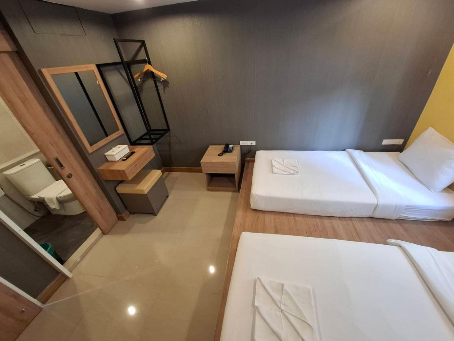 Pratunam19 Hotel กรุงเทพมหานคร ภายนอก รูปภาพ