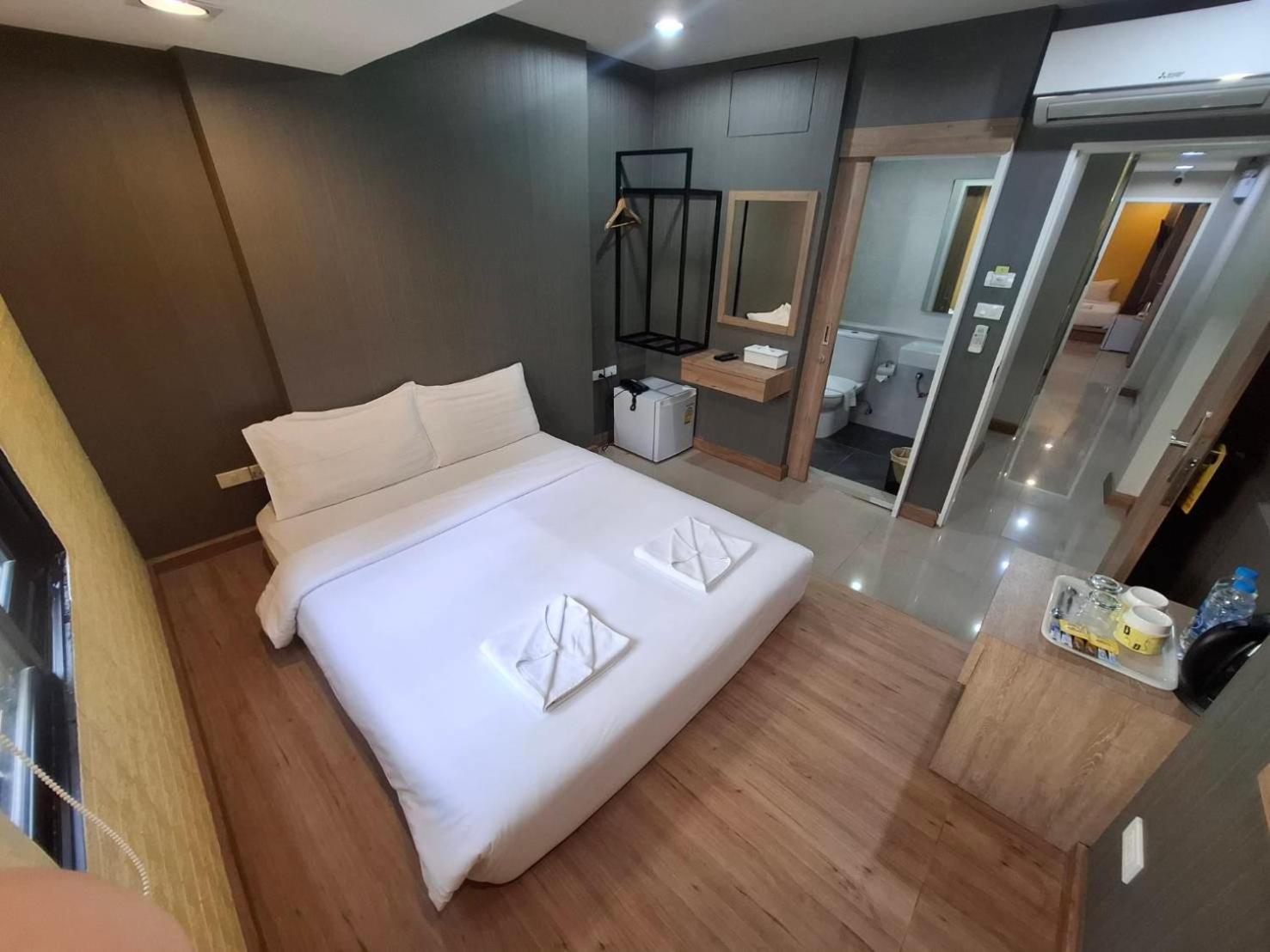 Pratunam19 Hotel กรุงเทพมหานคร ภายนอก รูปภาพ
